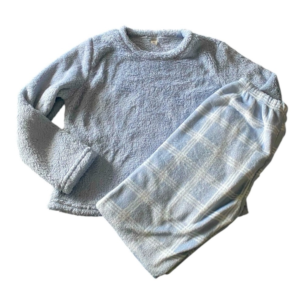 NWT-SHEIN-GRAY AND WHITE SOFT AND COZY PAJAMA SET